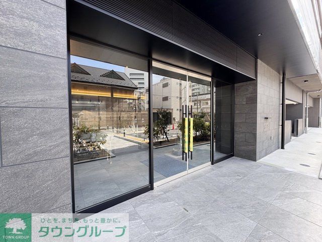 エントランス　エントランス