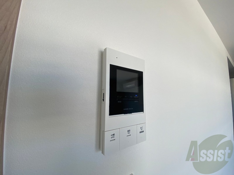 セキュリティ　ＴＶモニター付インターホンです。来客者の顔が見えるので安心！