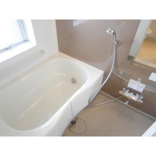 バス・シャワールーム　※写真は同タイプ住戸です。