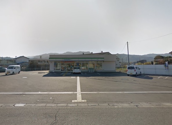 コンビニ　ファミリーマート 寄居店（コンビニ）まで5331m