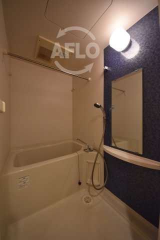 バス・シャワールーム　エスリード北浜EAST　浴室