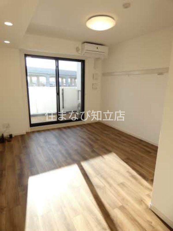 居室・リビング　別部屋写真