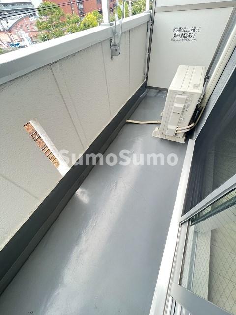 バルコニー　バルコニーからの眺めを楽しみながら食事をしませんか