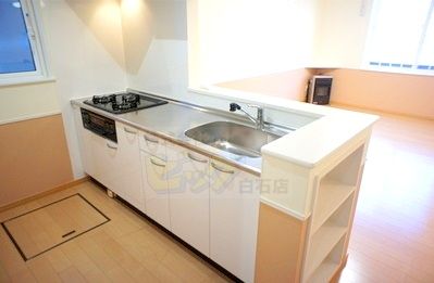 キッチン　人気の対面キッチンです♪