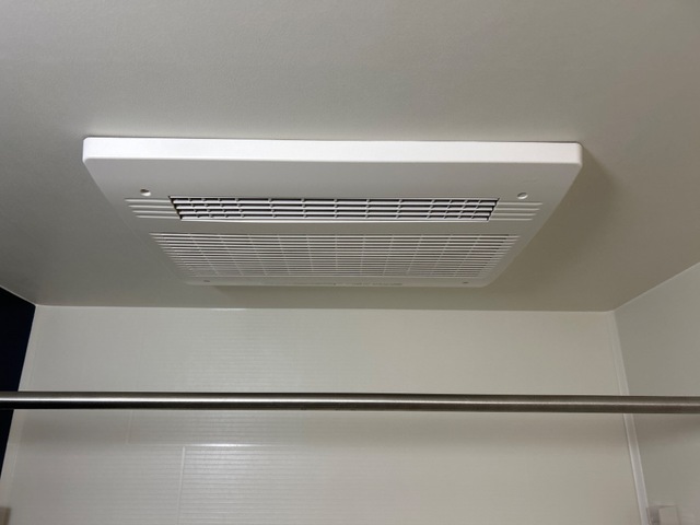 バス・シャワールーム　浴室乾燥機