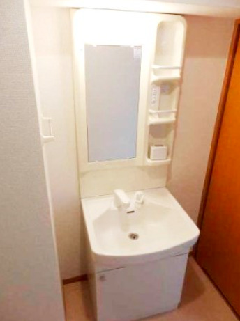 洗面設備　広い洗面スペース