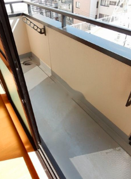 バルコニー　バルコニーがあります