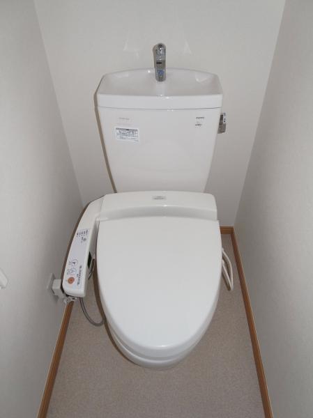 トイレ　トイレ