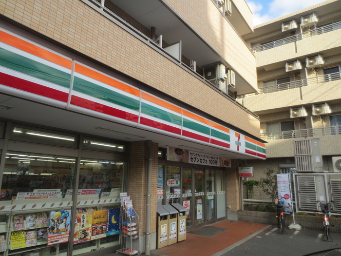 コンビニ　セブンイレブン（コンビニ）まで115m
