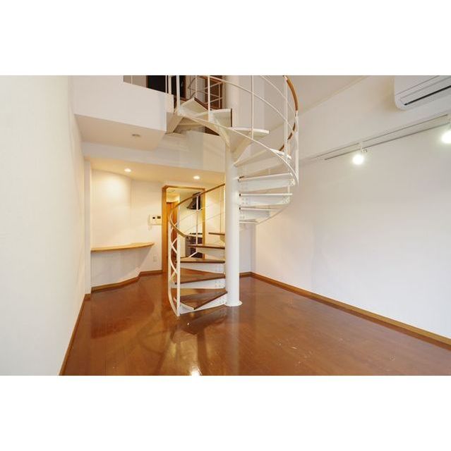 居室・リビング　※同マンション別部屋参考写真