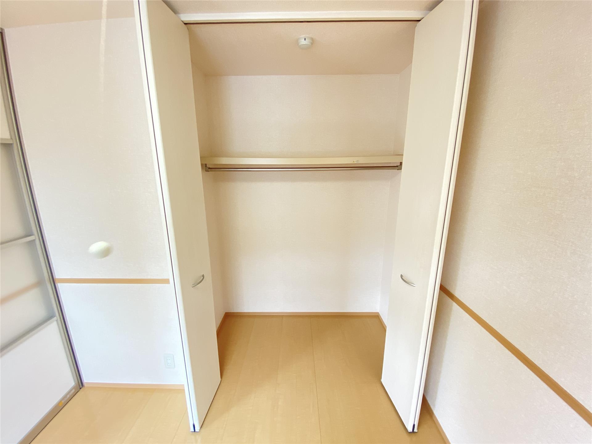 収納　クローゼット