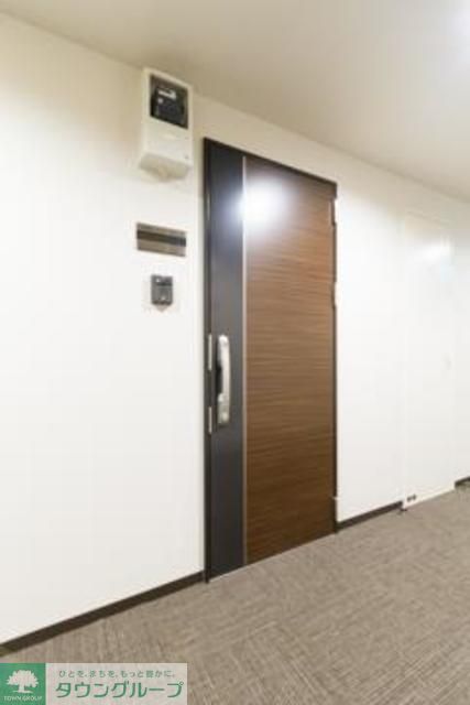 玄関　※写真は同タイプ住戸です。