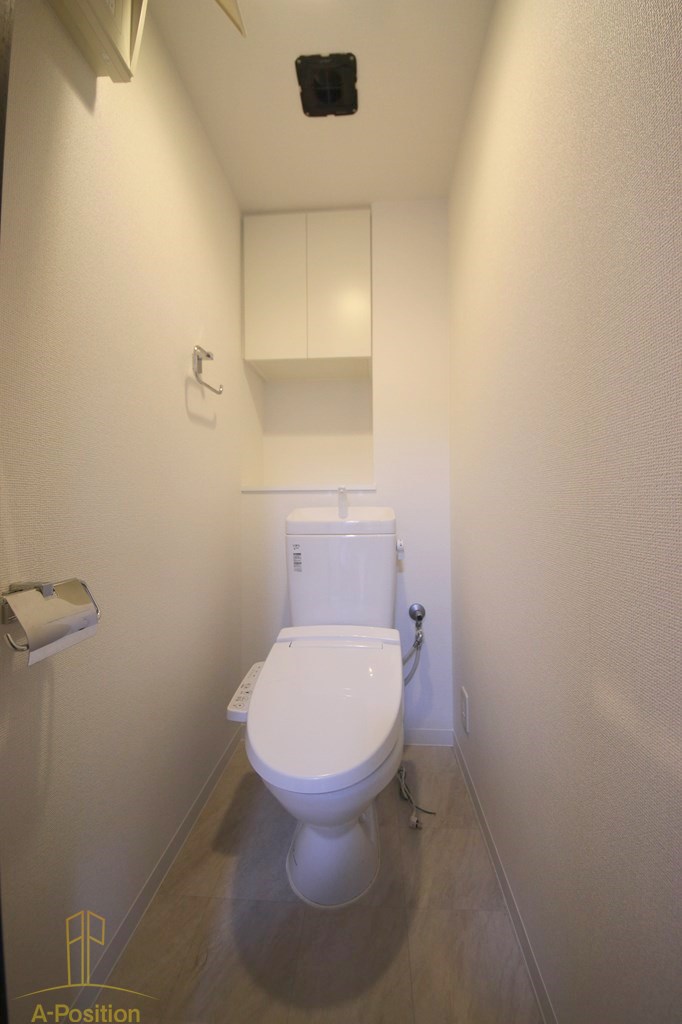 トイレ　アーデンタワー本町イースト