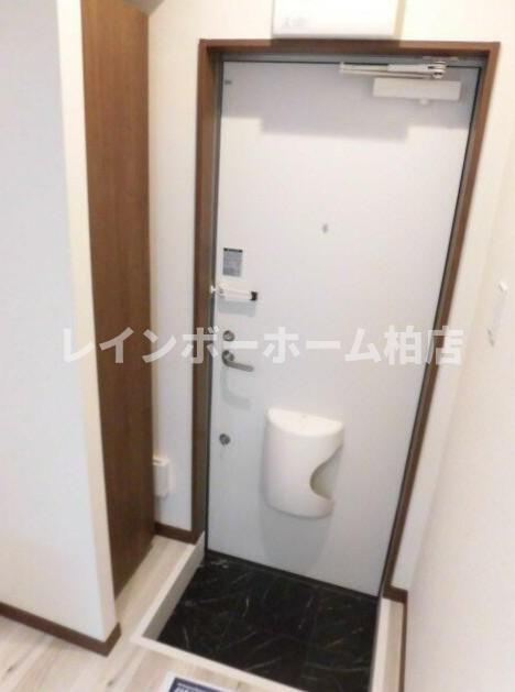 玄関　収納もある玄関です