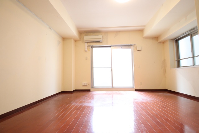 居室・リビング　※別室の参考写真の為、現況優先です。