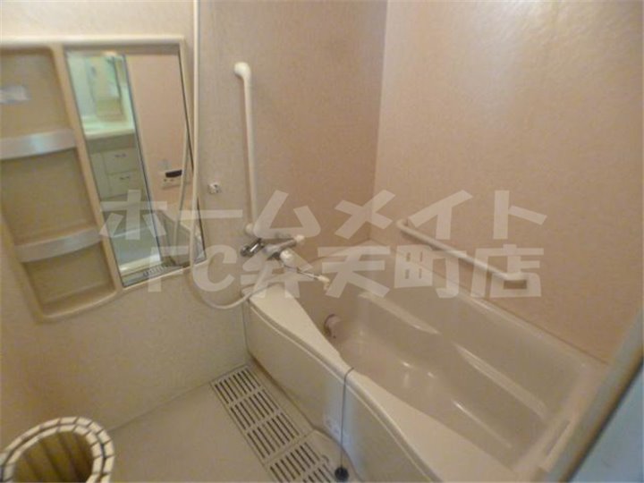 バス・シャワールーム　お風呂で日々の疲れを落としましょう