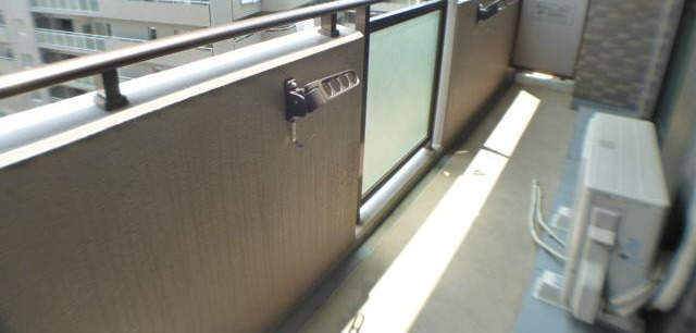 バルコニー　お洗濯にも便利なバルコニー付き