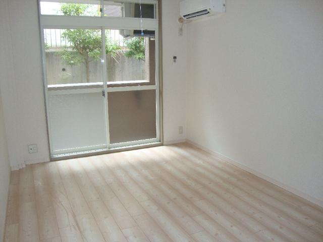 居室・リビング　洋室