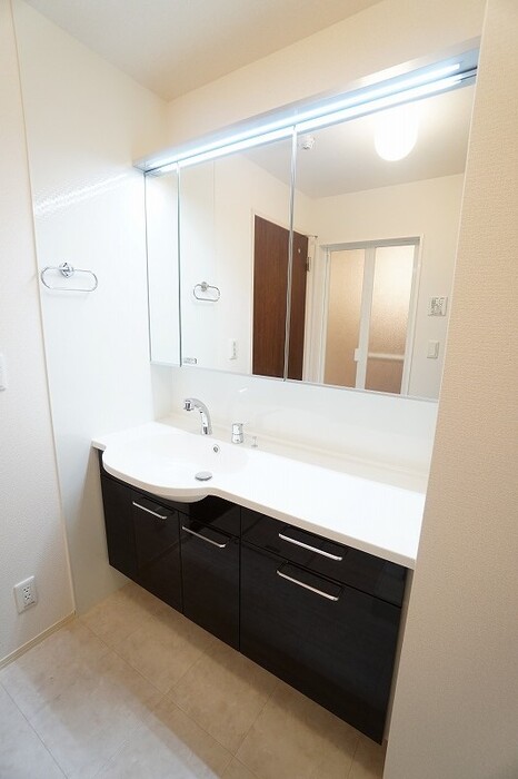 洗面設備　洗髪洗面化粧台