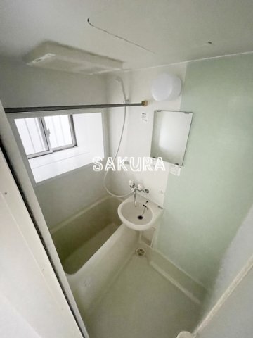 バス・シャワールーム　日々の疲れを癒すお風呂です♪