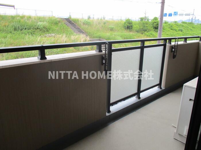 バルコニー　ワイドなバルコニーになります＊