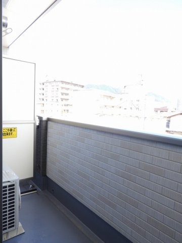 バルコニー　バルコニーがあります