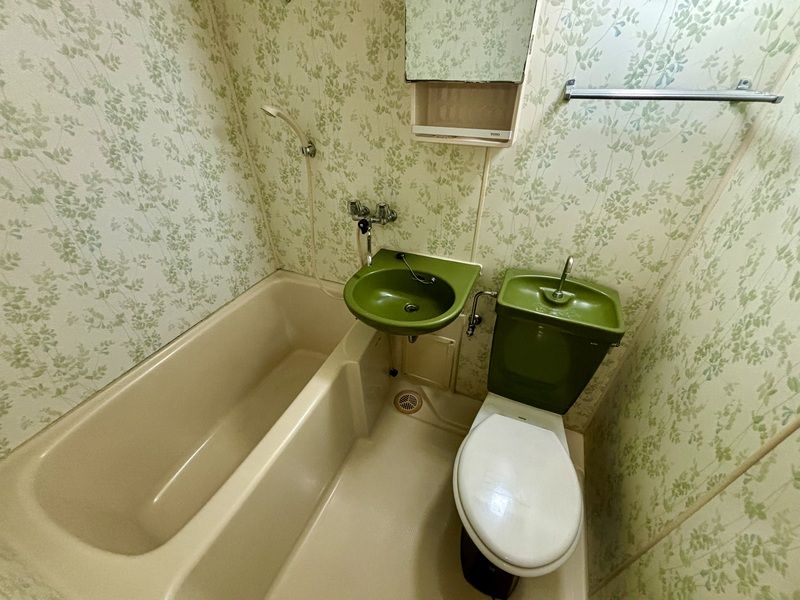 バス・シャワールーム