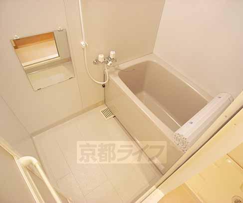 バス・シャワールーム　浴室乾燥機付きバス