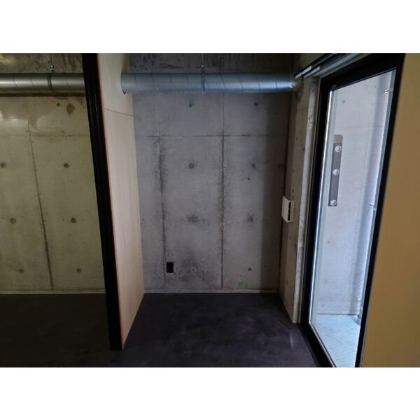 収納　建築中の写真