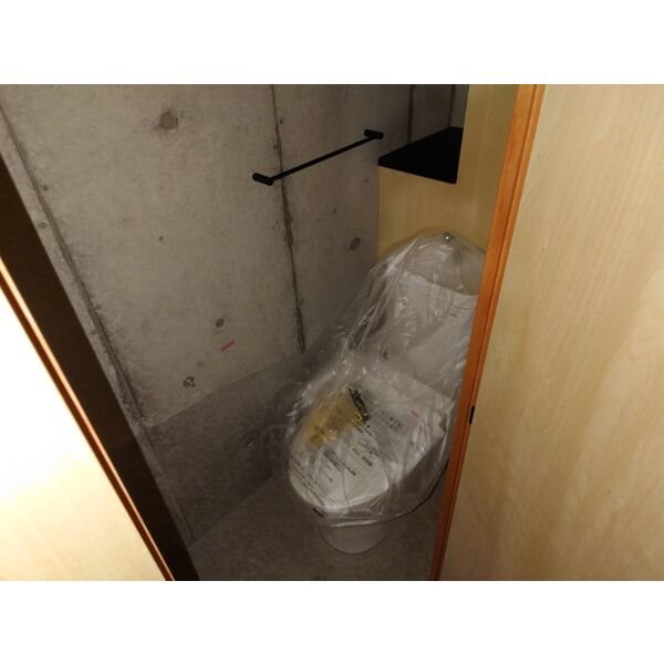 トイレ　建築中の写真