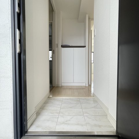 玄関　同仕様タイプです