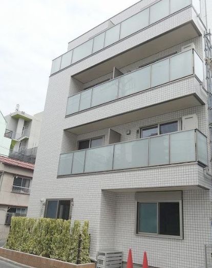 エントランス　弊社は都内全域の物件をご紹介可能です！