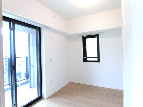 その他　洋室（約4.5畳／バルコニー側）