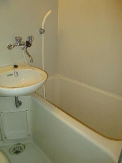 バス・シャワールーム　同物件別室参考写真