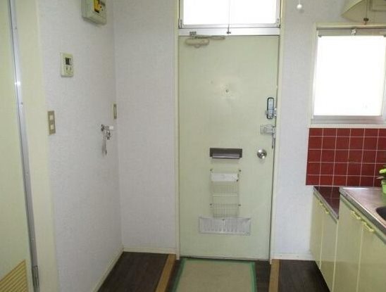 玄関　同物件別室参考写真