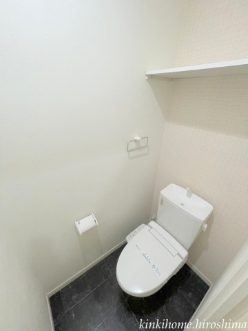 トイレ　写真は別のお部屋です。※現況を優先します