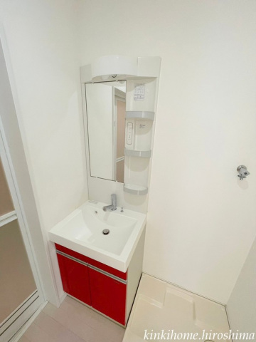 洗面設備　写真は別のお部屋です。※現況を優先します