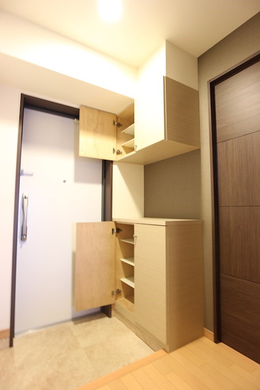 玄関　同じ物件の別のお部屋です。