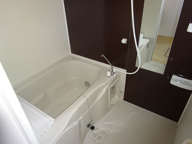 バス・シャワールーム　バス(イメージ)