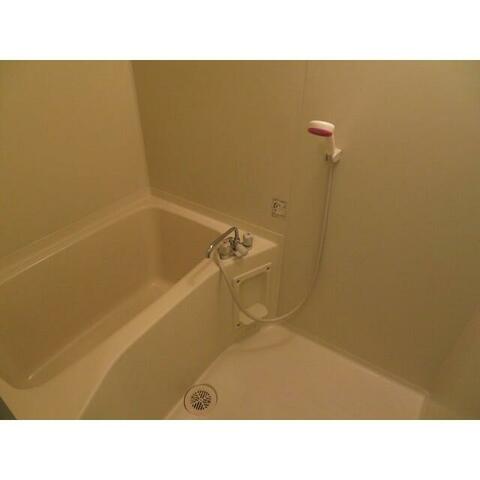 バス・シャワールーム　落ち着いた雰囲気のお風呂♪