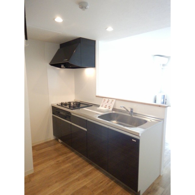 キッチン　人気の対面システムキッチンタイプです！