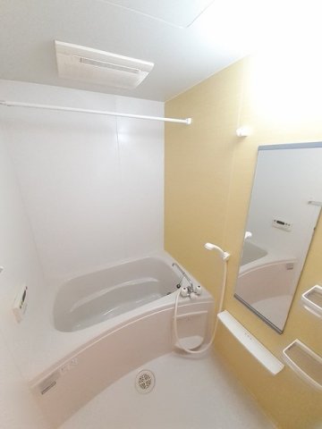 バス・シャワールーム　お風呂で日々の疲れを落としましょう