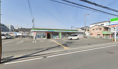 コンビニ　ファミリーマート 門真三ツ島六丁目店（コンビニ）まで756m