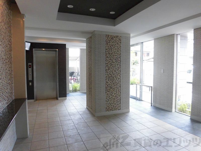 ロビー　エントランス