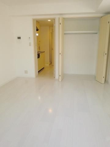 その他　★きれいなフローリング★