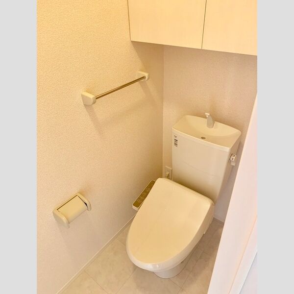 トイレ　温水洗浄便座付トイレ♪
