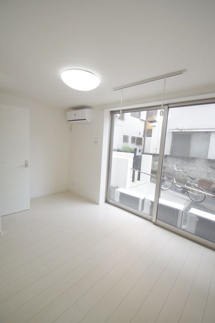 居室・リビング　★明るいお部屋★