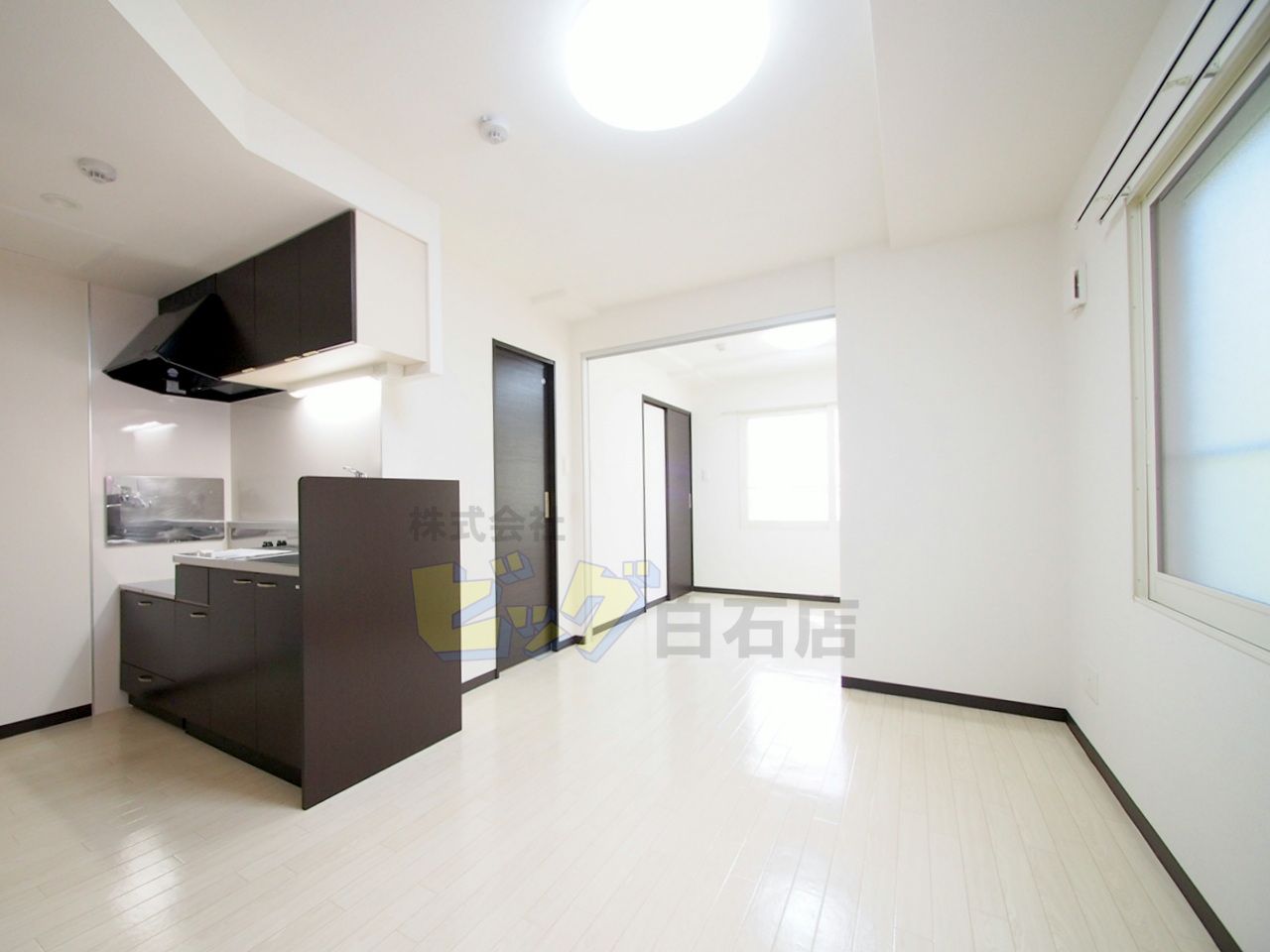 居室・リビング　日当たり良好で明るいリビングです♪