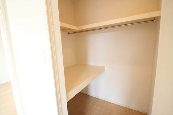 収納　※別部屋の写真です