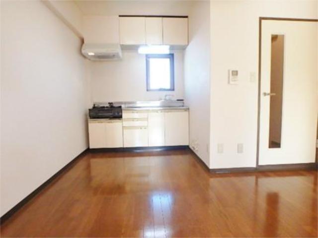 居室・リビング　７．５帖のダイニング